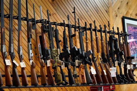 Missouri gets F, Illinois gets A- in annual gun law scorecard